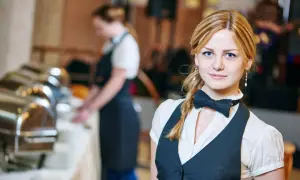 Fachkraft für Gastronomie: Ihre 2-Jahres-Chance im Service?