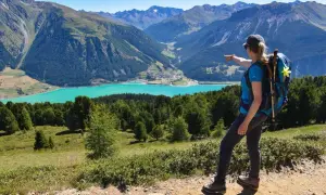 Seen bei Meran: Die schönsten Ausflugsziele für Wanderer & Genießer
