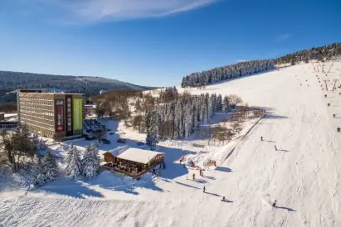 AHORN Hotel Fichtelberg: Lohnt sich der Familien- & Skiurlaub?