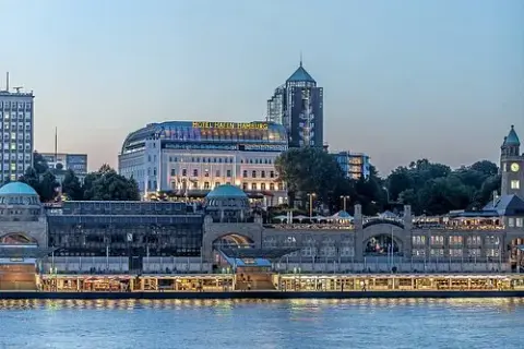 Hotel Hamburg Hafen: Top-Hotels mit Elbblick & Top-Lage