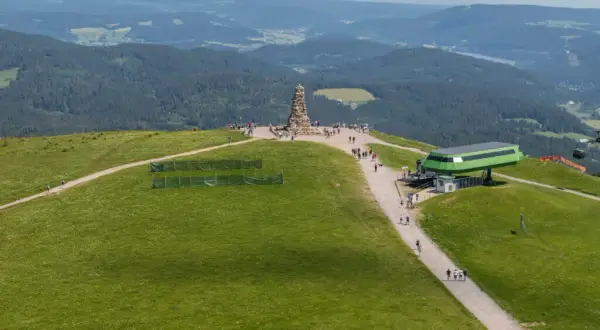 Feldberg: Höchster Berg Südschwarzwald Sommer & Winter erleben