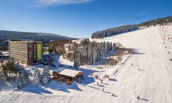 AHORN Hotel Fichtelberg: Lohnt sich der Familien- & Skiurlaub?