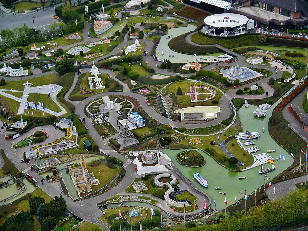 Atomium und Mini-Europa Br&uuml;ssel Luftaufnahme