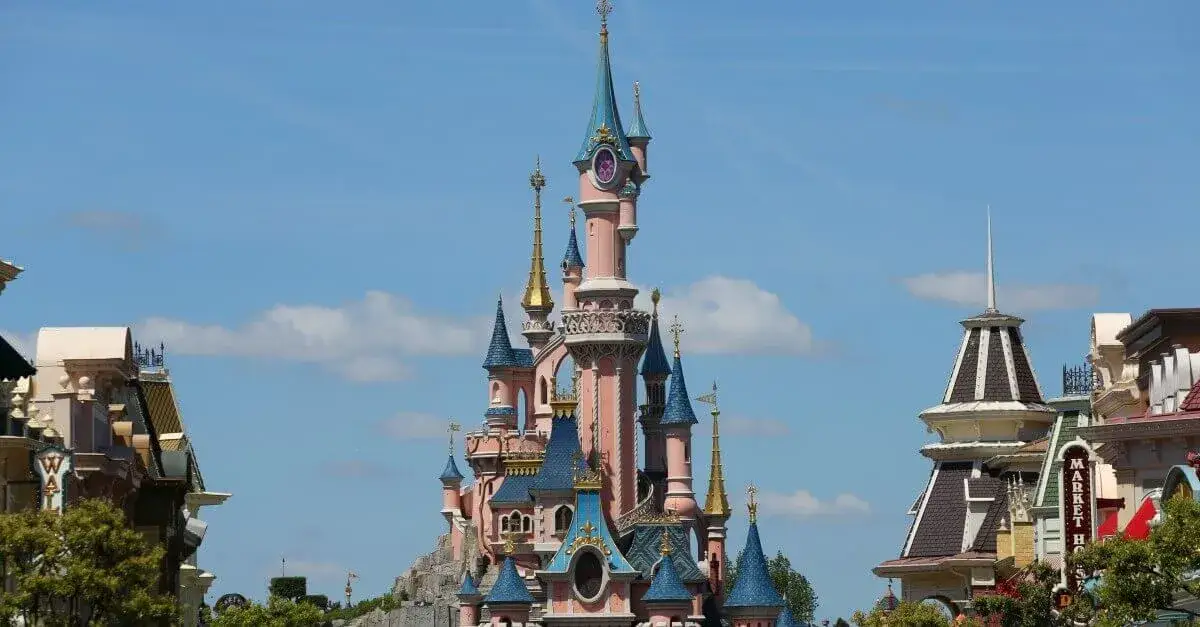 Disneyland Paris Dornr&ouml;schenschloss bei Tag