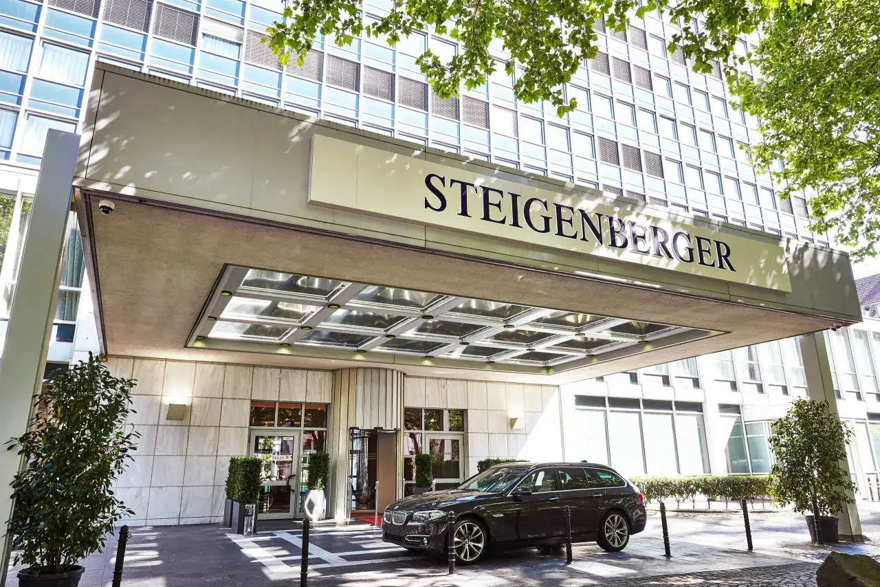 Wellnessbereich Steigenberger Hotel Köln Aussicht