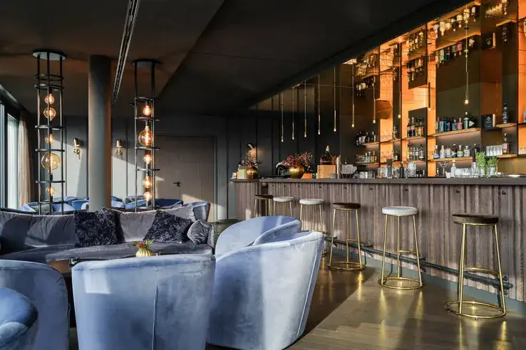 ATLANTIC Skybar M&uuml;nster Ausblick bei Nacht