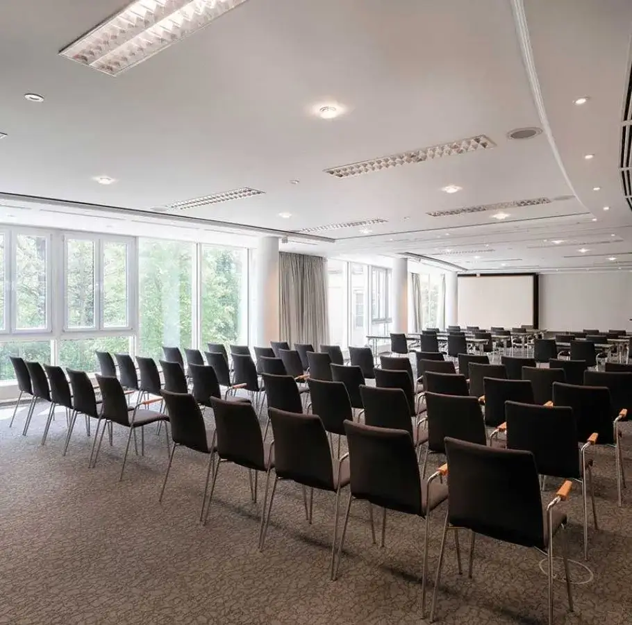 Seminaris Hotel Leipzig Konferenzraum bestuhlt